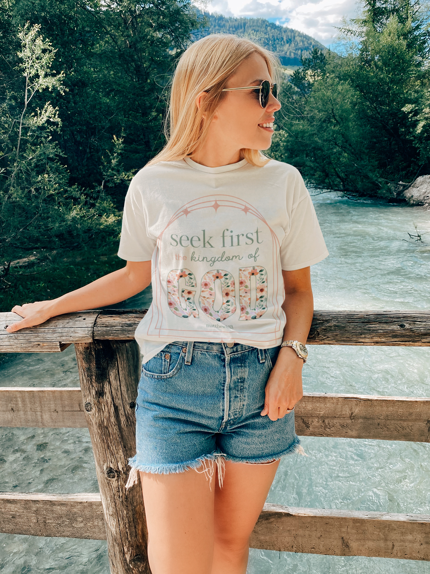 Christian-T-Shirt-Christain-Gift-Cute-Tee-Shirt-Seek-First-Matthew-6-Faith-Tee