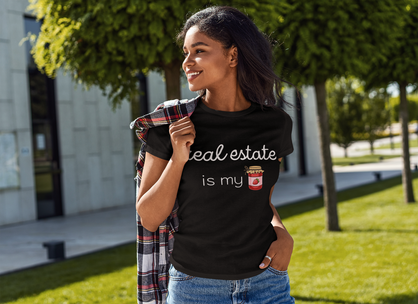 Real estate agent tee. Realtor tee. Real estate agen t-shirt. Realtor t-shirt. Realtor gift. Cute real estate agent shirt.